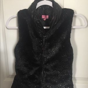 Girls black fuzzy vest